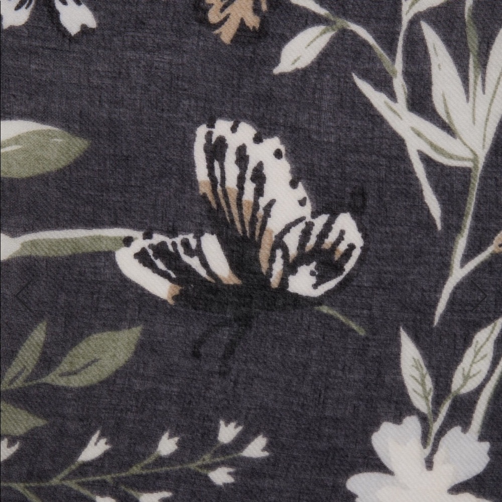 Charming Charlie Adrienne Floral Kimono - Picture 4 of 5